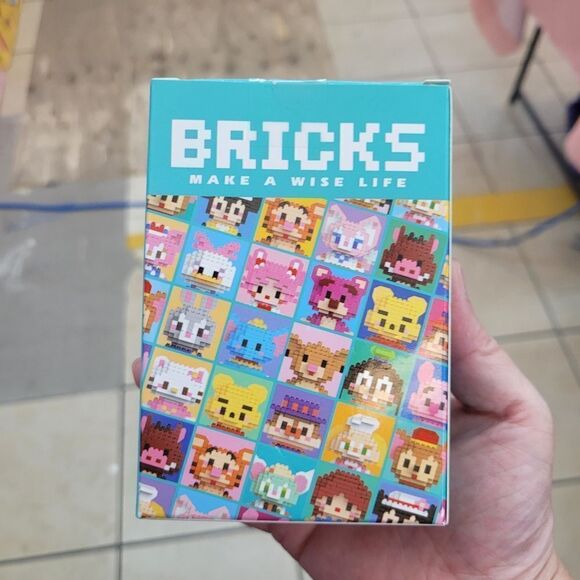 Brand New Allien Toy Story Bricks Lego Figure - Picture 2 of 5